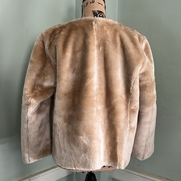 NWT Ann Taylor LOFT Faux Fur Tan Suede Lined Lux Evening Jacket Pockets Large L - Picture 3 of 7